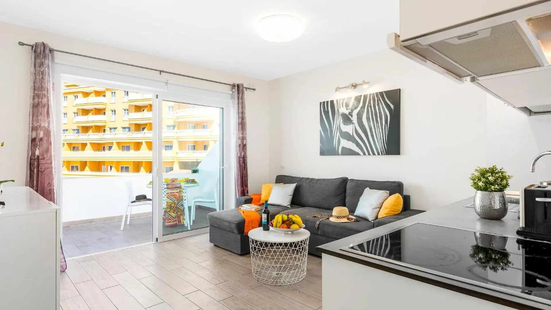 Apartment 97 Hermosa Marina Primavera Con Terraza Y Piscina Costa Adeje  Spain