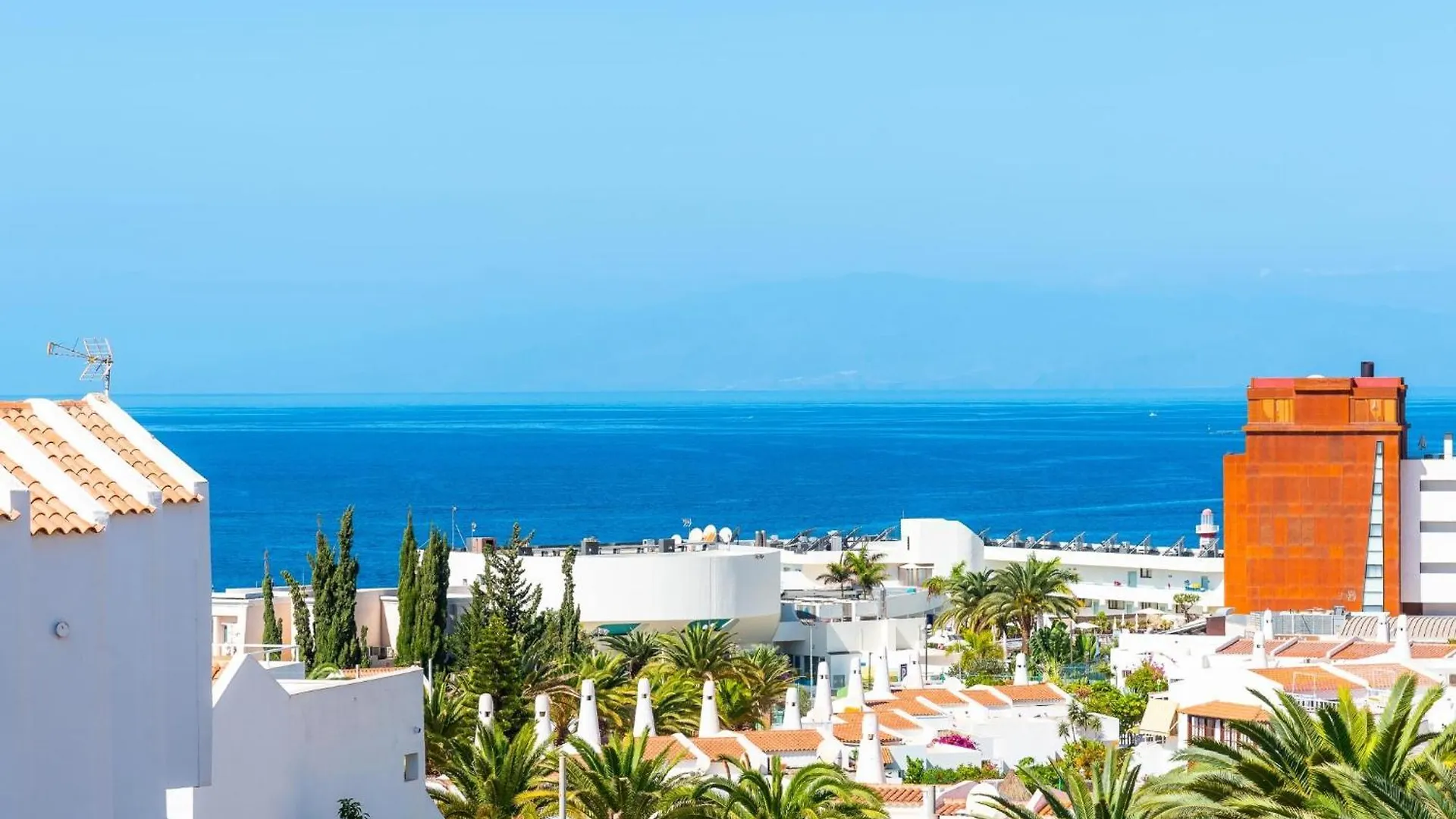 97 Hermosa Marina Primavera Con Terraza Y Piscina Costa Adeje  Spain